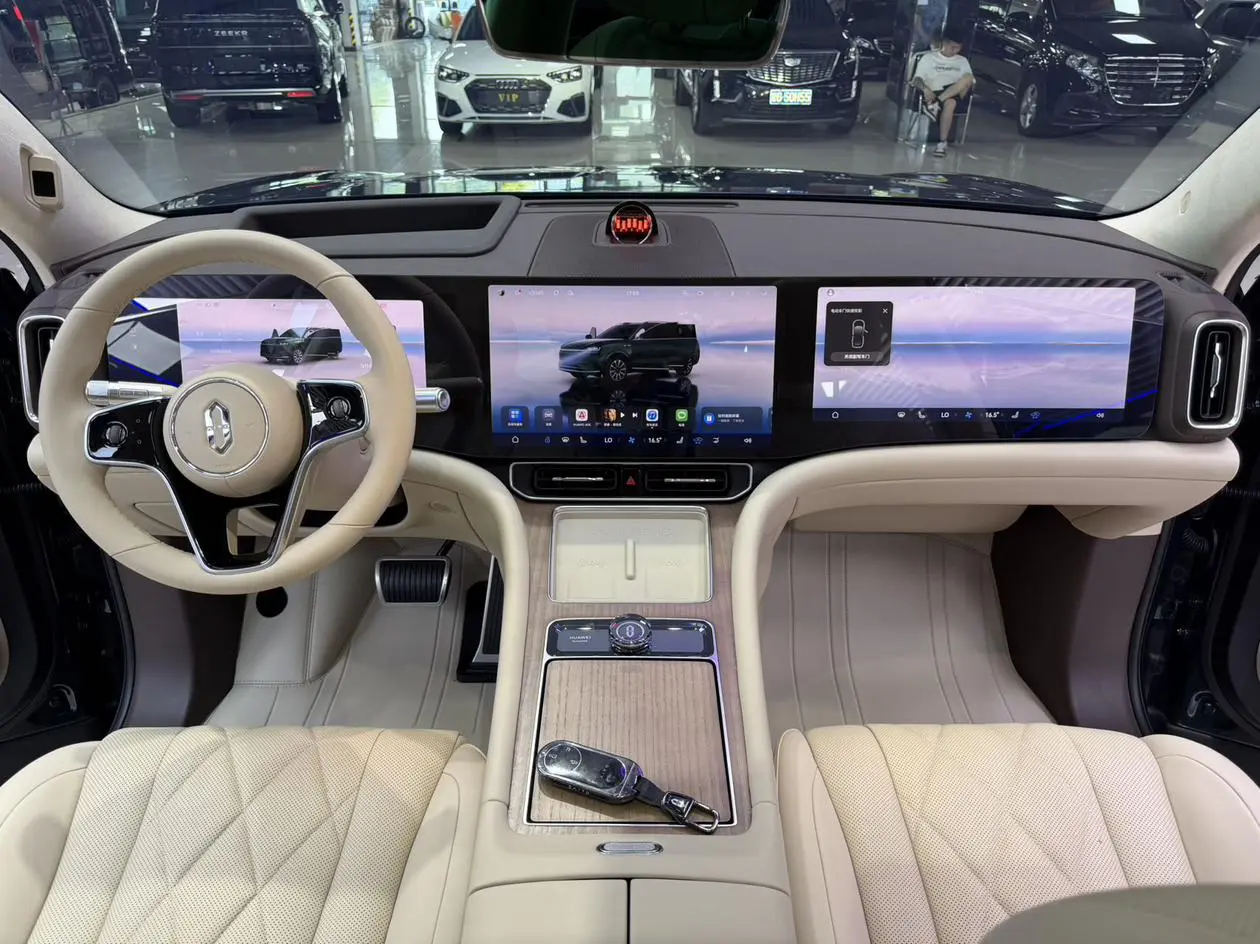 AITO Ask the world M9 Extended range Ultra six-seater version