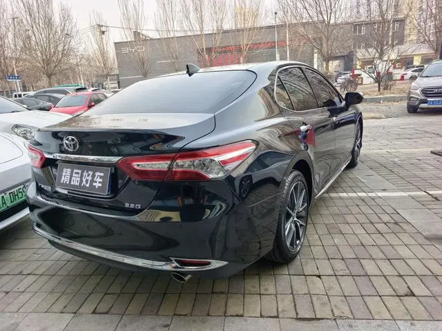 TOYOTA Camry 2.5G Deluxe Edition