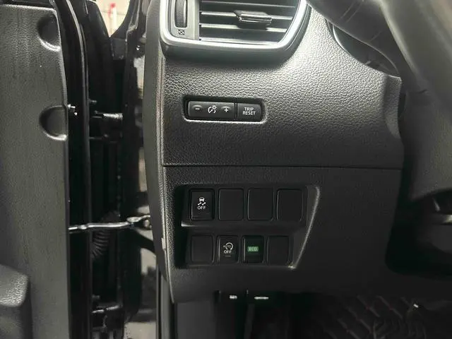 Nissan Qashqai 2.0 L XV Prem Deluxe Edition