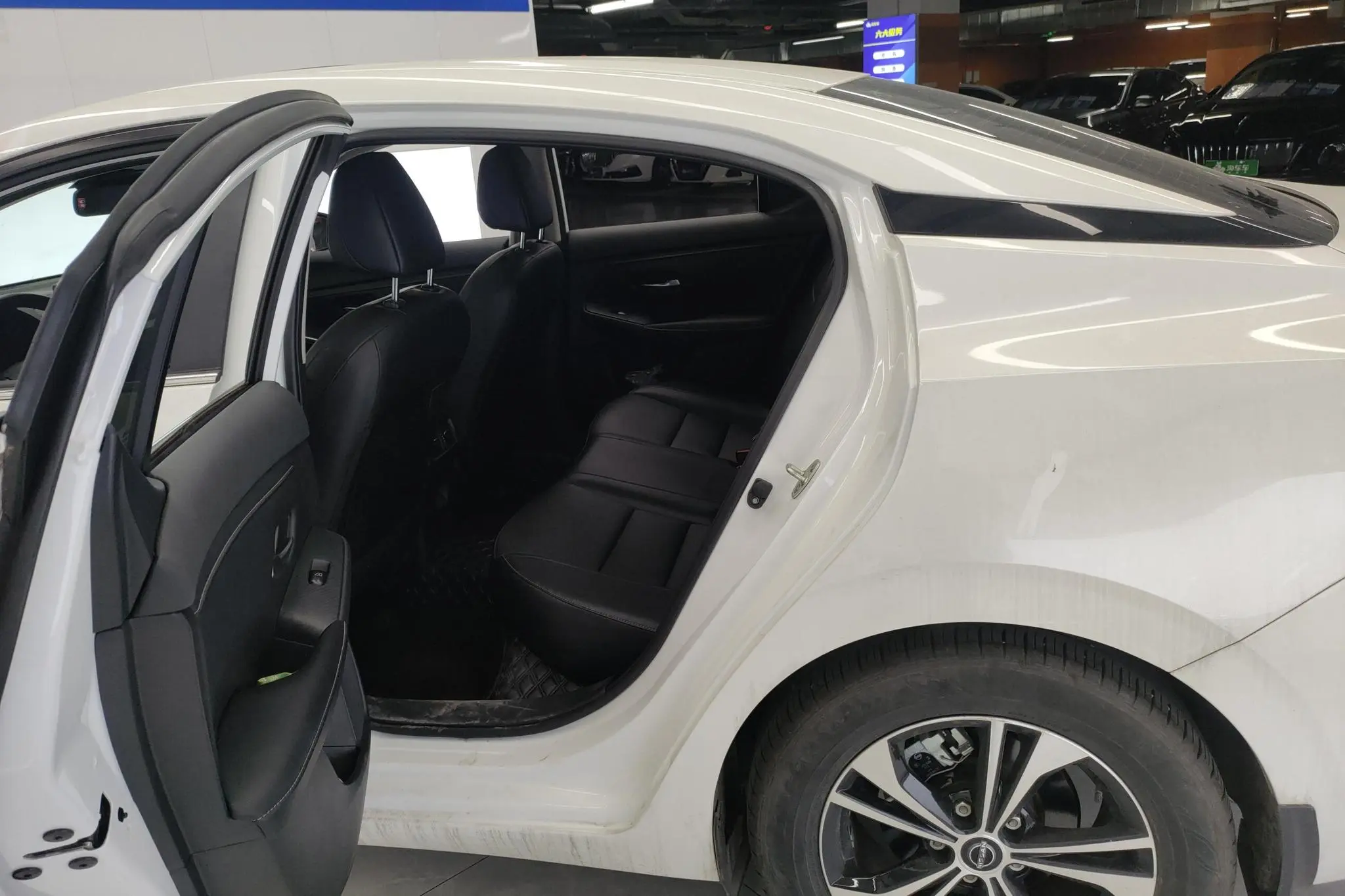 Nissan Xuan Yi 1.6L CVT Smart Driving Version