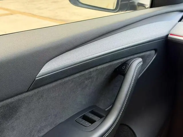 Tesla Model Y Rear-wheel drive version