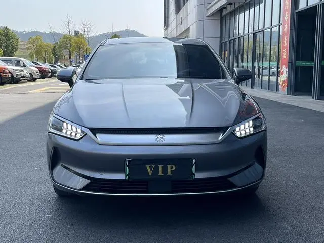 BYD Qin PLUS EV 400KM travel version