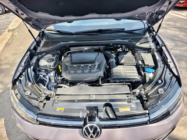 Volkswagen Passat Pro 380TSI Dragon Edition