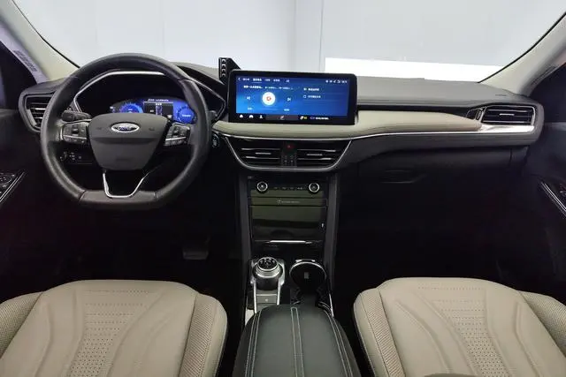 Ford Ruiji EcoBoost 245 four-wheel drive Jiaxiang model