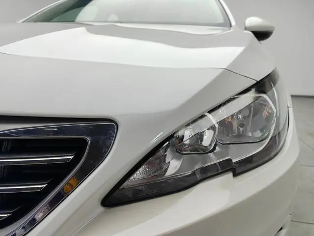 Peugeot Peugeot 408 1.6T Automatic Deluxe Edition