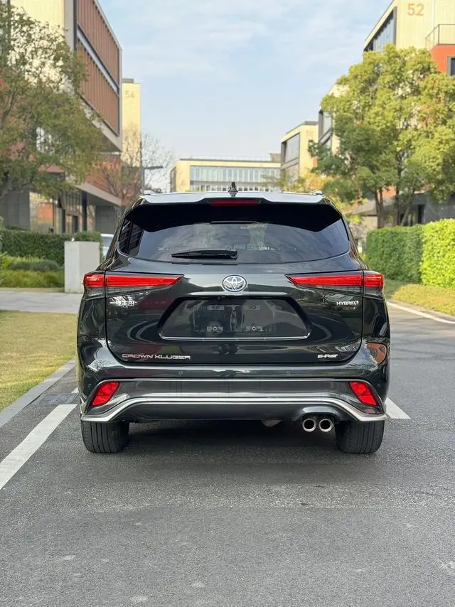 TOYOTA Crown Lufang 2.5L HEV four-wheel drive Premium Edition
