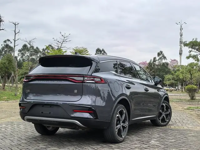 BYD Tang DM DM 2.0T four-wheel drive performance version premium type