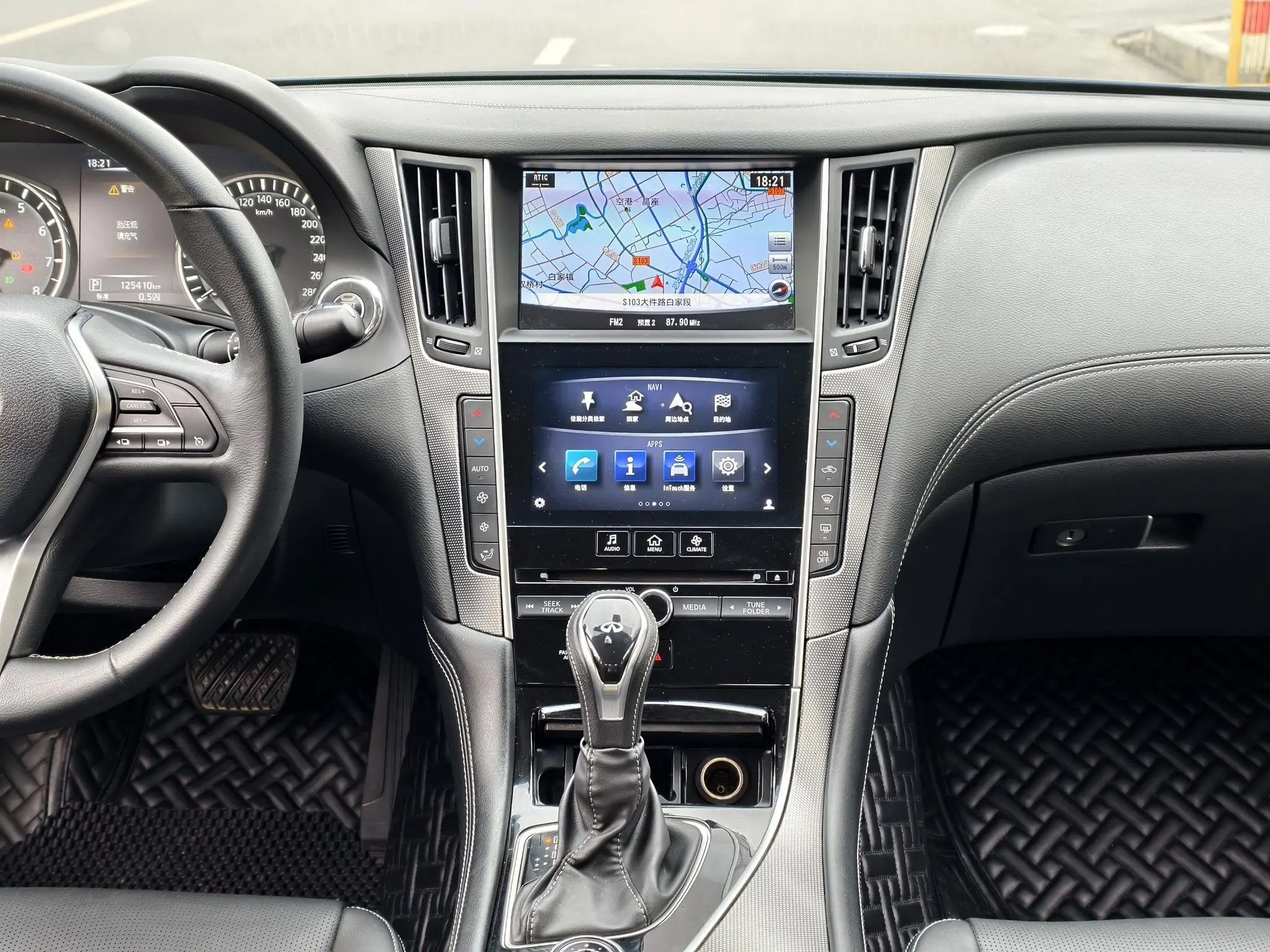 Infiniti Infiniti Q50L 2.0T Premium Version Country VI