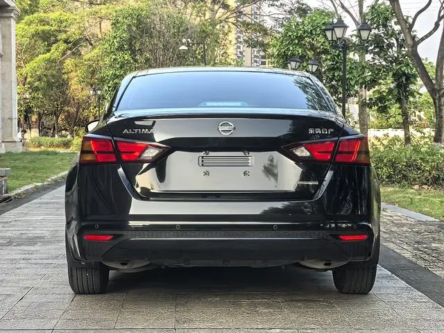 Nissan Teana Facelift 2.0 L XL Comfort Edition