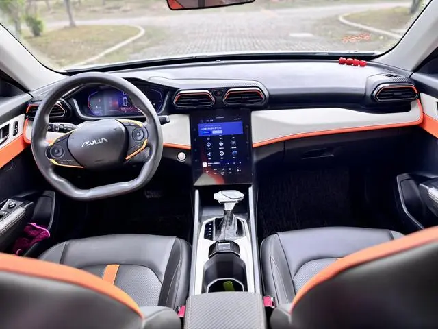 Dongfeng Fengshen Yi Hyun Mach Version 1.5L Automatic Glory Version
