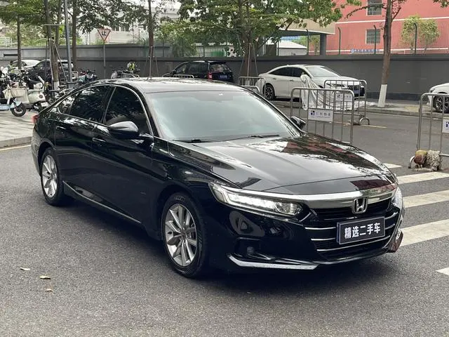 Honda Accord 260TURBO Deluxe Edition