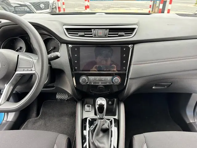 Nissan Qashqai 2.0L CVT Smart Edition