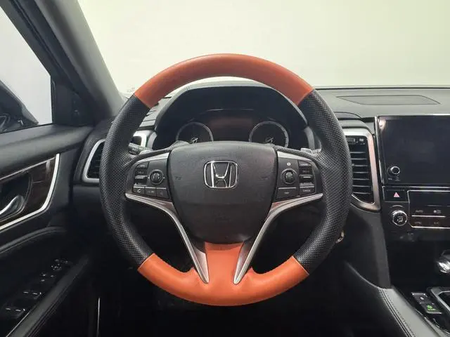 Honda Honda UR-V 240TURBO two-wheel drive deluxe edition Country V