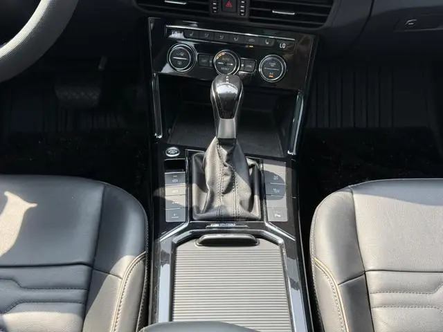 Volkswagen Passat PHEV 430PHEV Hybrid Elite Edition