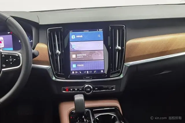 Volvo Volvo S90 PHEV T8 four-wheel drive long battery life Zhiyi Deluxe Edition