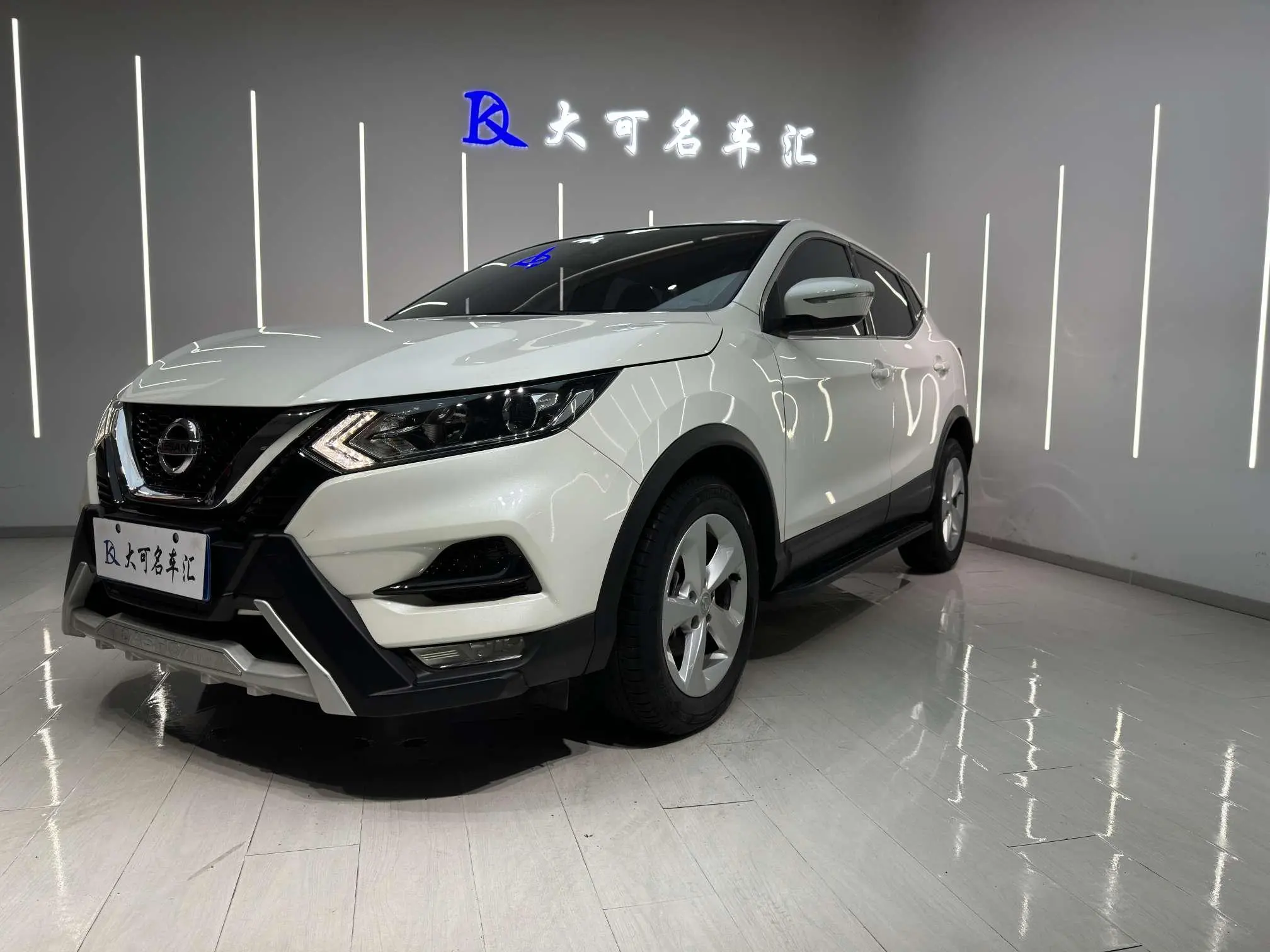 Nissan Qashqai 2.0 L XV Smart Edition
