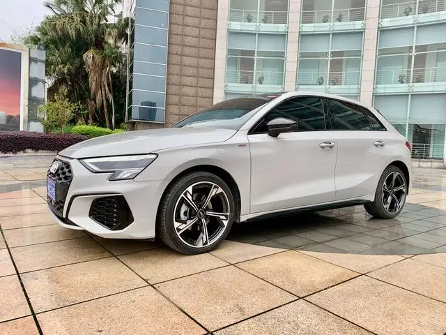 Audi Audi A3 Facelift Sportback 35 TFSI luxury sports type