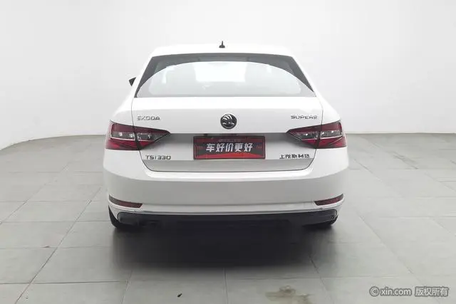 Skoda Speed pie ZI330 DSG Comfort Edition Country V