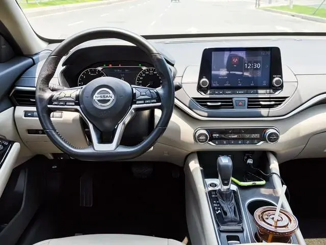 Nissan Teana Facelift 2.0 L XL Upper Smart Edition