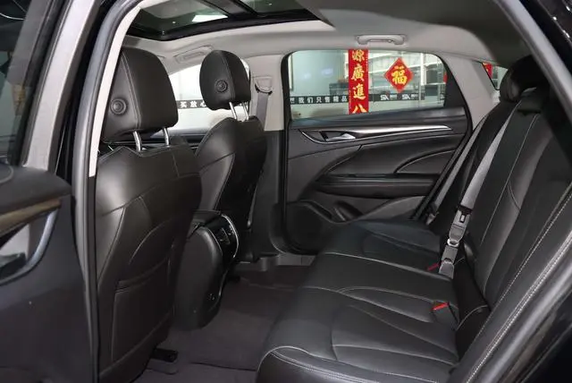 Buick Lacrosse 652T luxury