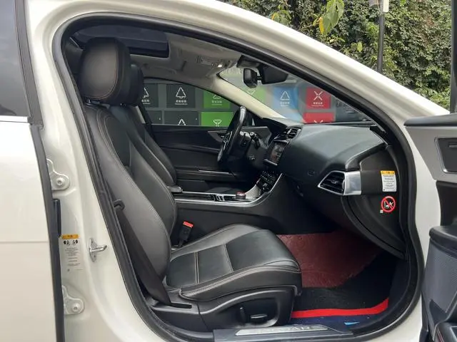 Jaguar Jaguar XEL 2.0T 200PS Premium Edition