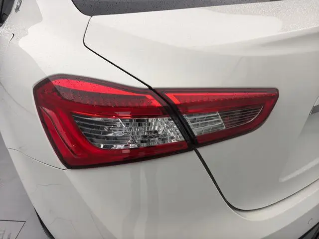 Maserati Ghibli 3.0T 350Hp standard version Country V