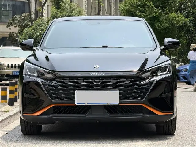 Dongfeng Fengshen Yi Hyun Mach Version 1.5L Automatic Glory Version