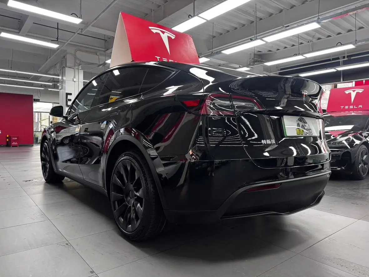 Tesla Model Y Standard battery life, rear-wheel drive version