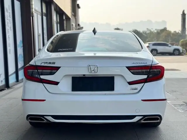 Honda Accord 260TURBO Deluxe Edition