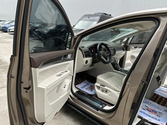 Volkswagen Weiran 380TSI Premium Edition