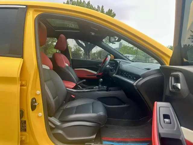 MG MG5 180DVVT Manual Youth Deluxe Edition