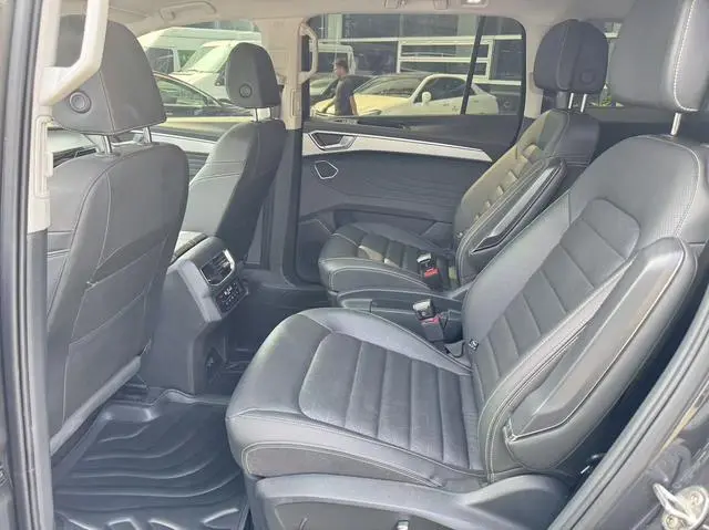Volkswagen Lanjing 330TSI two-wheel drive luxury Good State edition 6-seater