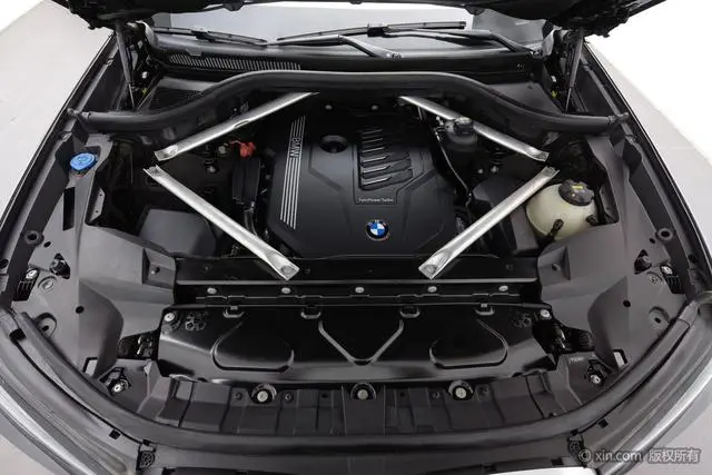 BMW BMW X7 xDrive40i Leading Luxury Set