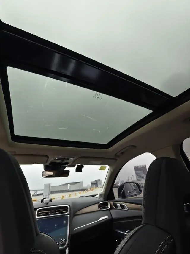 LYNK & CO Lynk 01 2.0T two-wheel drive Pro version