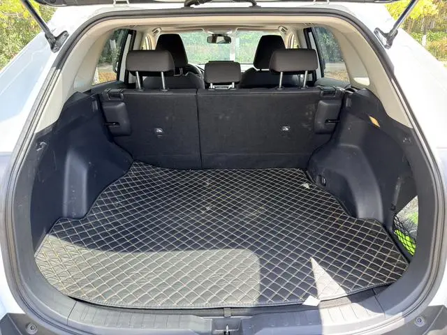 TOYOTA RAV4 Rongfang 2.0L CVT four-wheel drive fashion version