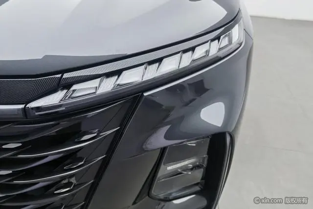 Roewe Roewe RX5 MAX 1.5T Automatic Transmission Deluxe Edition