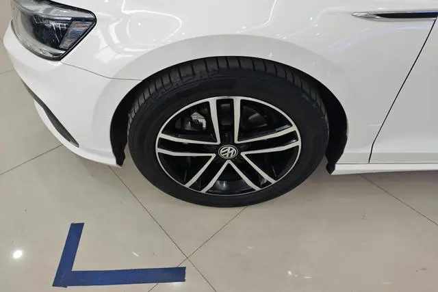 Volkswagen Lingdu Facelift 280TSI DSG Comfort Edition