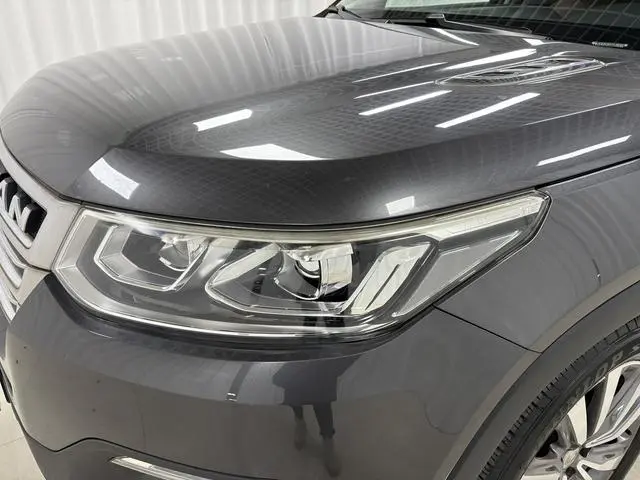 Changan Changan CS95 2.0T four-wheel drive Zhiyu Version