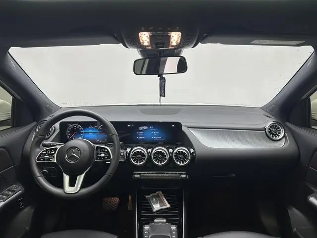 Mercedes-Benz Mercedes-Benz EQA EQA 260