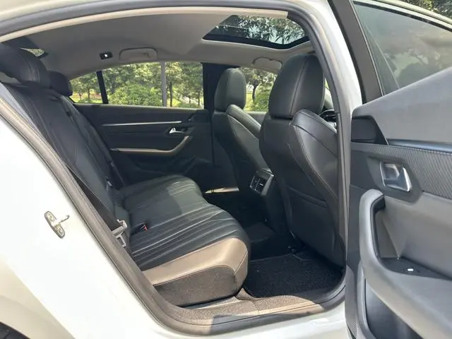 Peugeot Peugeot 508L 400THP PureTech Driving Control Edition