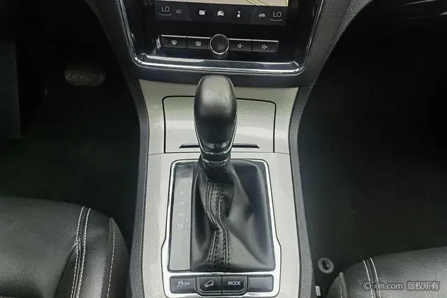 Roewe Roewe eRX5 50T Hybrid Interconnection Premium Ultimate Edition
