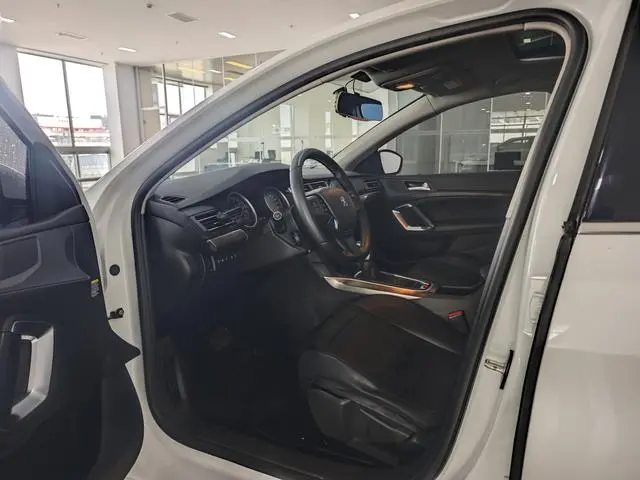 Peugeot Peugeot 408 1.6T Automatic Deluxe Edition