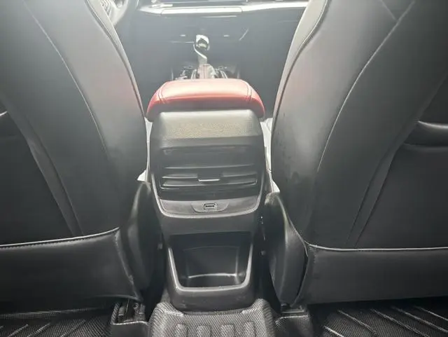 MG MG5 180DVVT CVT Youth Deluxe Edition
