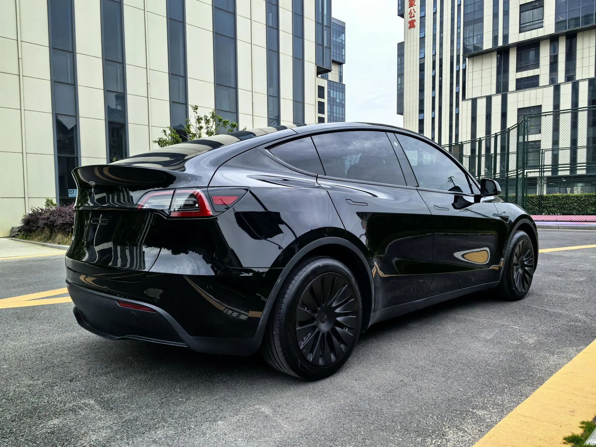 Tesla Model Y Facelifted rear-wheel drive version