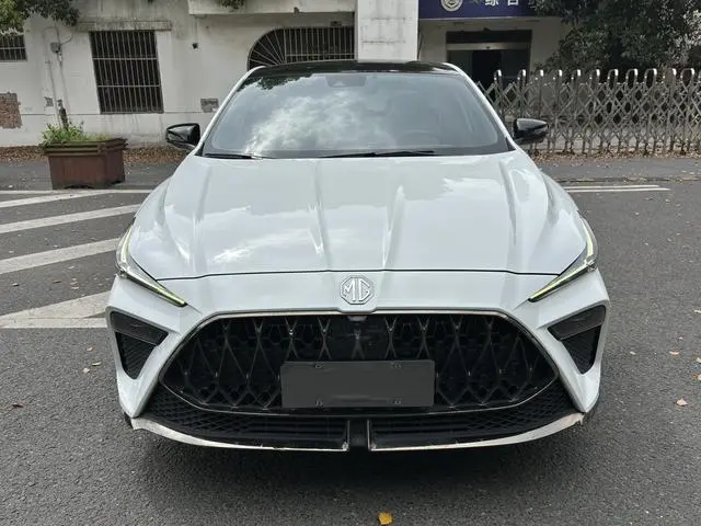 MG MG5 Scorpio 1.5T Deluxe Edition