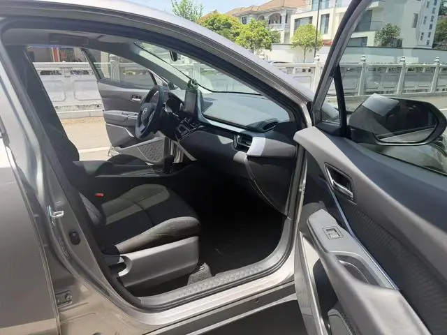 TOYOTA IZOA 2.0L Sports SPORT Version