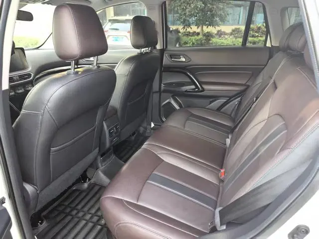 GAC Trumpchi GS4 235T automatic two-wheel drive luxury smart version