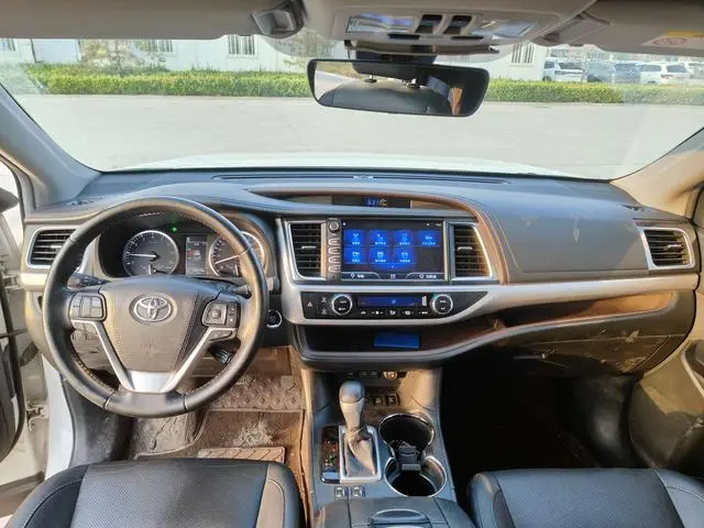 TOYOTA Highlander 2.0T four-wheel drive deluxe edition 7-seater Country VI