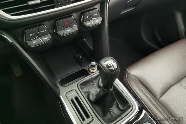 GAC Trumpchi GS4 235T manual two-wheel drive Elite Edition