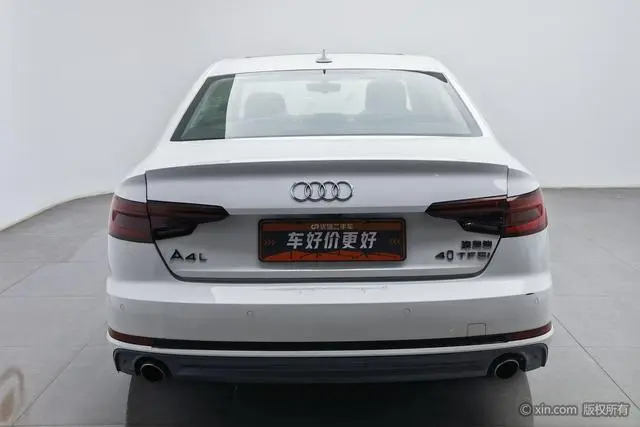 Audi Audi A4L 30th anniversary type 40 TFSI sports type